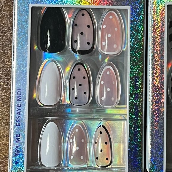 2 Claire's Glue-On Nails Manicure, Black and White Checkers Polka Dots, Almond - Picture 2 of 4